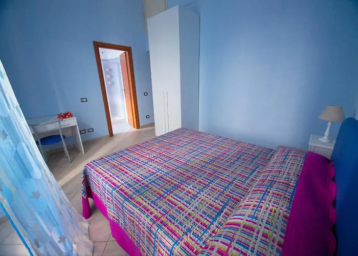 Ad Duas Lauros Bed & Breakfast Rome